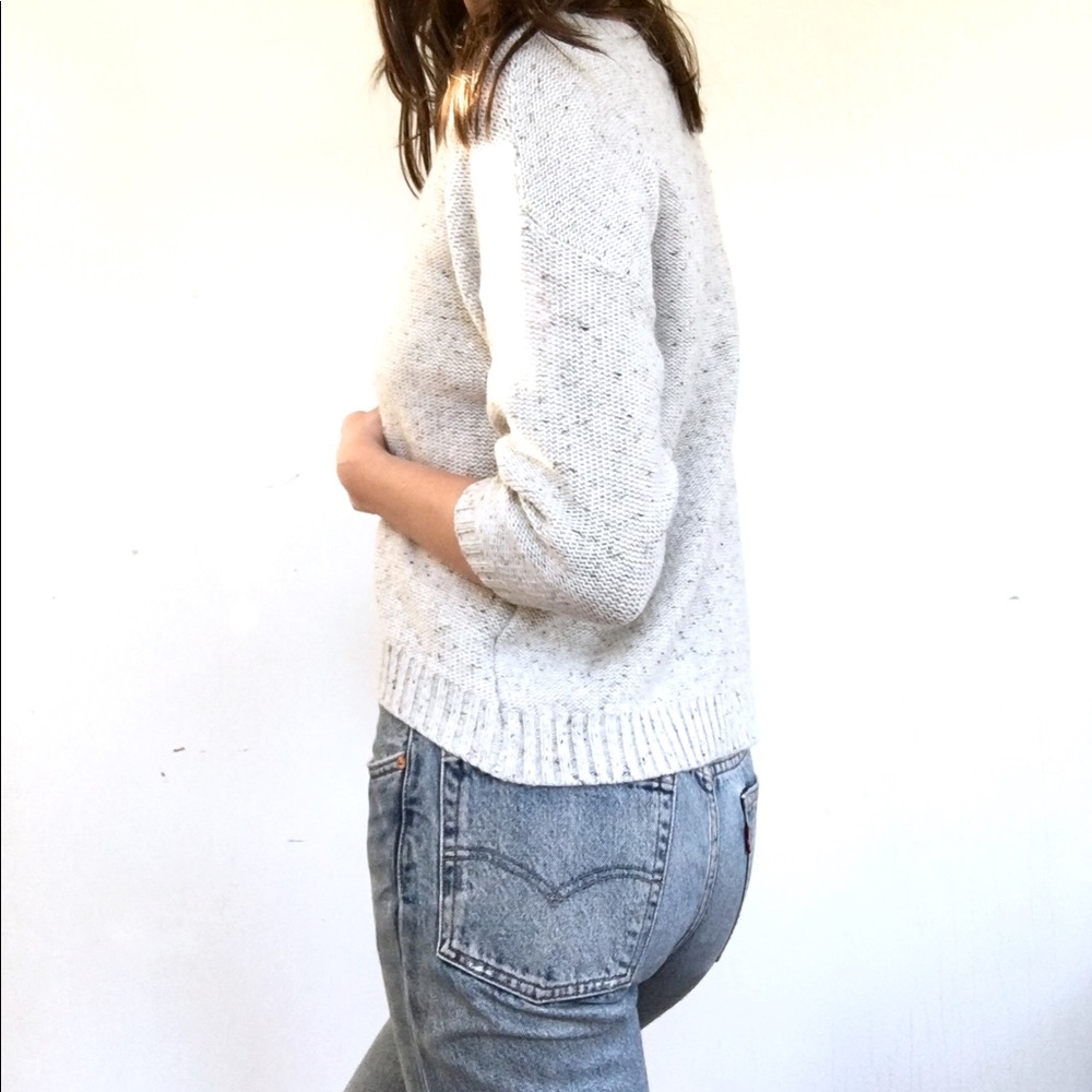 Oatmeal lightweight cropped sweater - Picture 7 of 8
